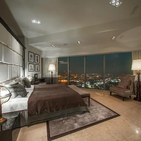 30th+ Floor In Sky Tower Apartment