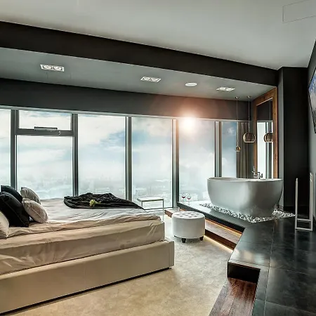 30th+ Floor In Sky Tower Apartment