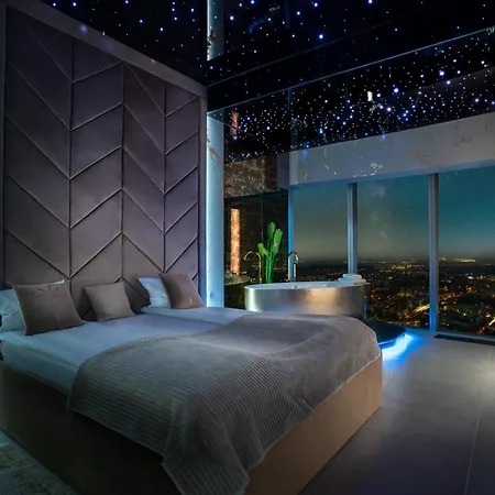 Apartment 30th+ Floor In Sky Tower Wroclaw
