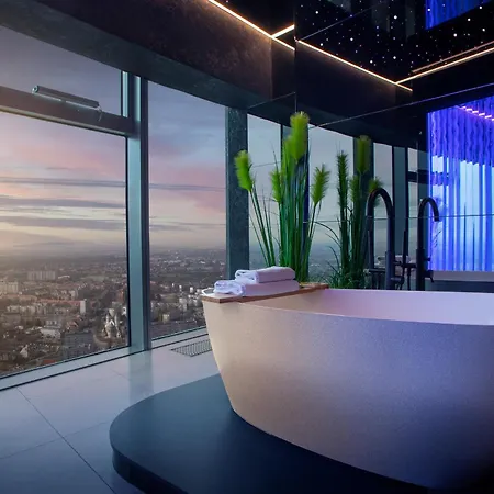 30th+ Floor In Sky Tower Апартаменти *