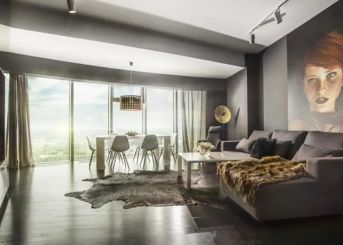 30th+ Floor In Sky Tower Appartement