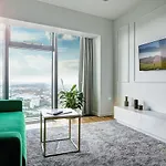 30th+ Floor In Sky Tower Apartmán Vratislav