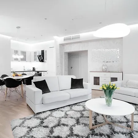 Apartament 30th+ Floor In Sky Tower Wrocław
