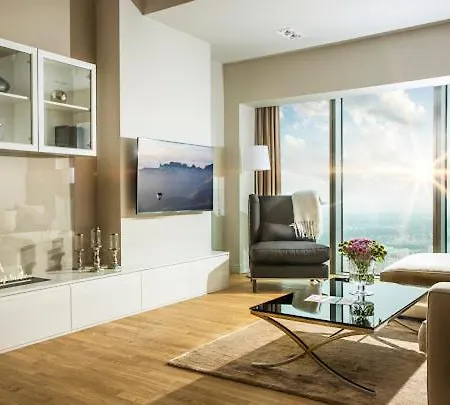 Apartment 30th+ Floor In Sky Tower *