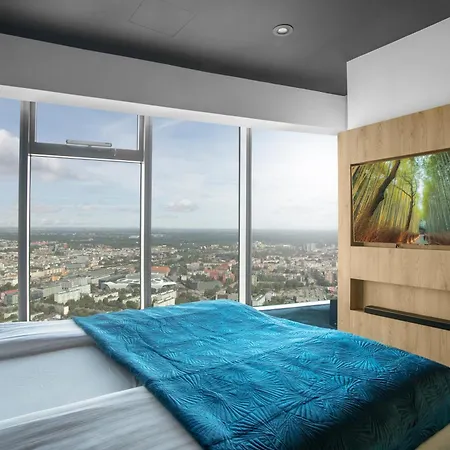 30th+ Floor In Sky Tower Apartament