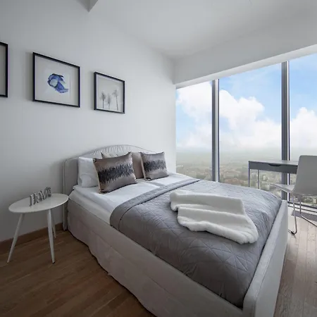 30th+ Floor In Sky Tower Apartmán *