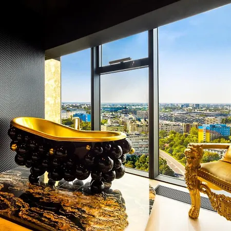 Апартаменти 30th+ Floor In Sky Tower *