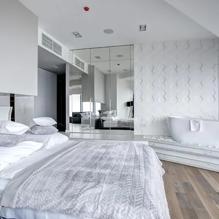 30th+ Floor In Sky Tower Apartmán Vratislav