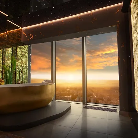 30th+ Floor In Sky Tower * Вроцлав