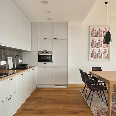 Apartament 30th+ Floor In Sky Tower