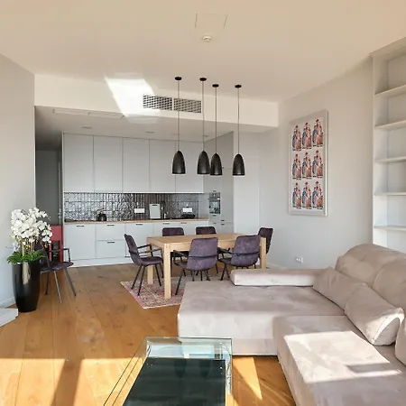Apartmán 30th+ Floor In Sky Tower *