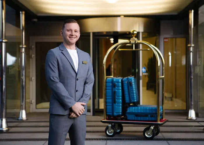 30th+ Floor In Sky Tower *